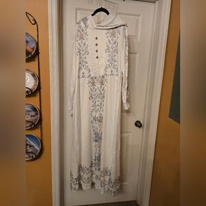 Boho Floral Embroidered Hooded Maxi Dress Cream Blue Long Sleeve Size 4xl NWOT